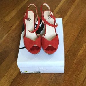 Red wedges - Size 8